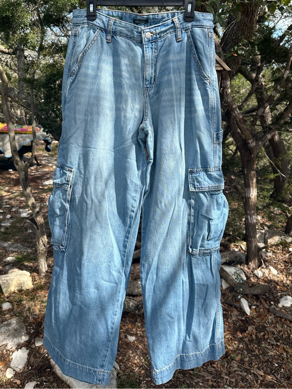 Mid rise baggy cargo jeans